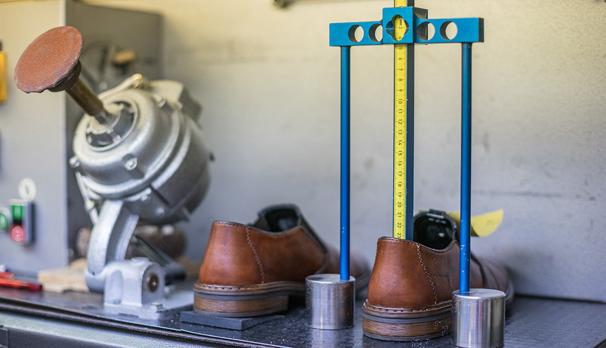 Gotthardt schuhzurichtungen masthead 1200w[1]