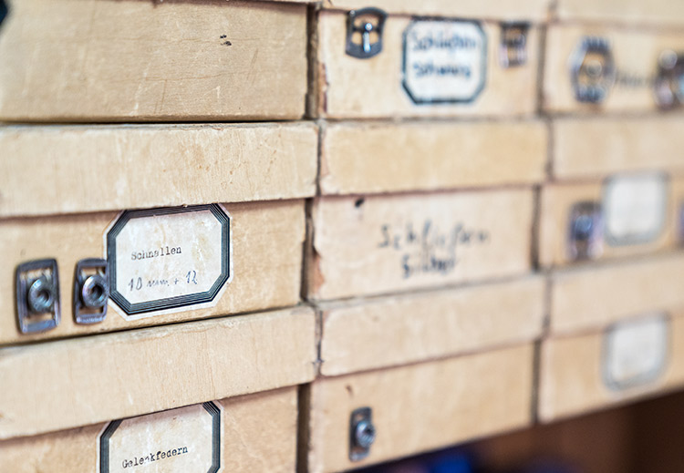 Gotthardt unser geschaeft 04 750w[1]